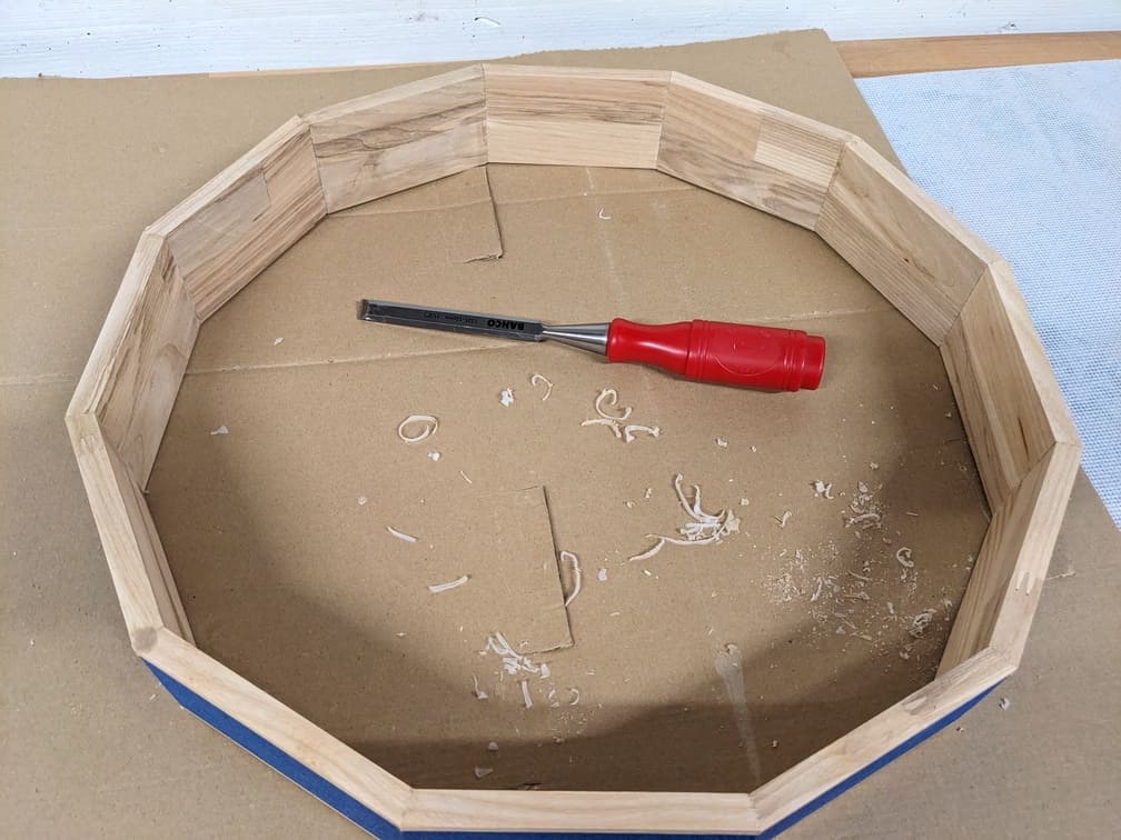 Fabrication de "Tambour chamanique #1 - Cerf et hêtre - 42.7 cm", étape 15