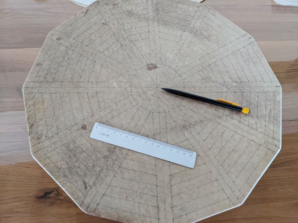 Fabrication de "Tambour chamanique #1 - Cerf et hêtre - 42.7 cm", étape 47